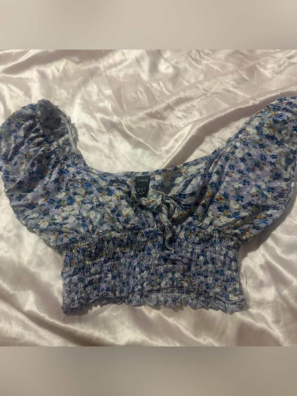 SHEIN Light Blue Floral Smocked Puff Sleeve Crop Top